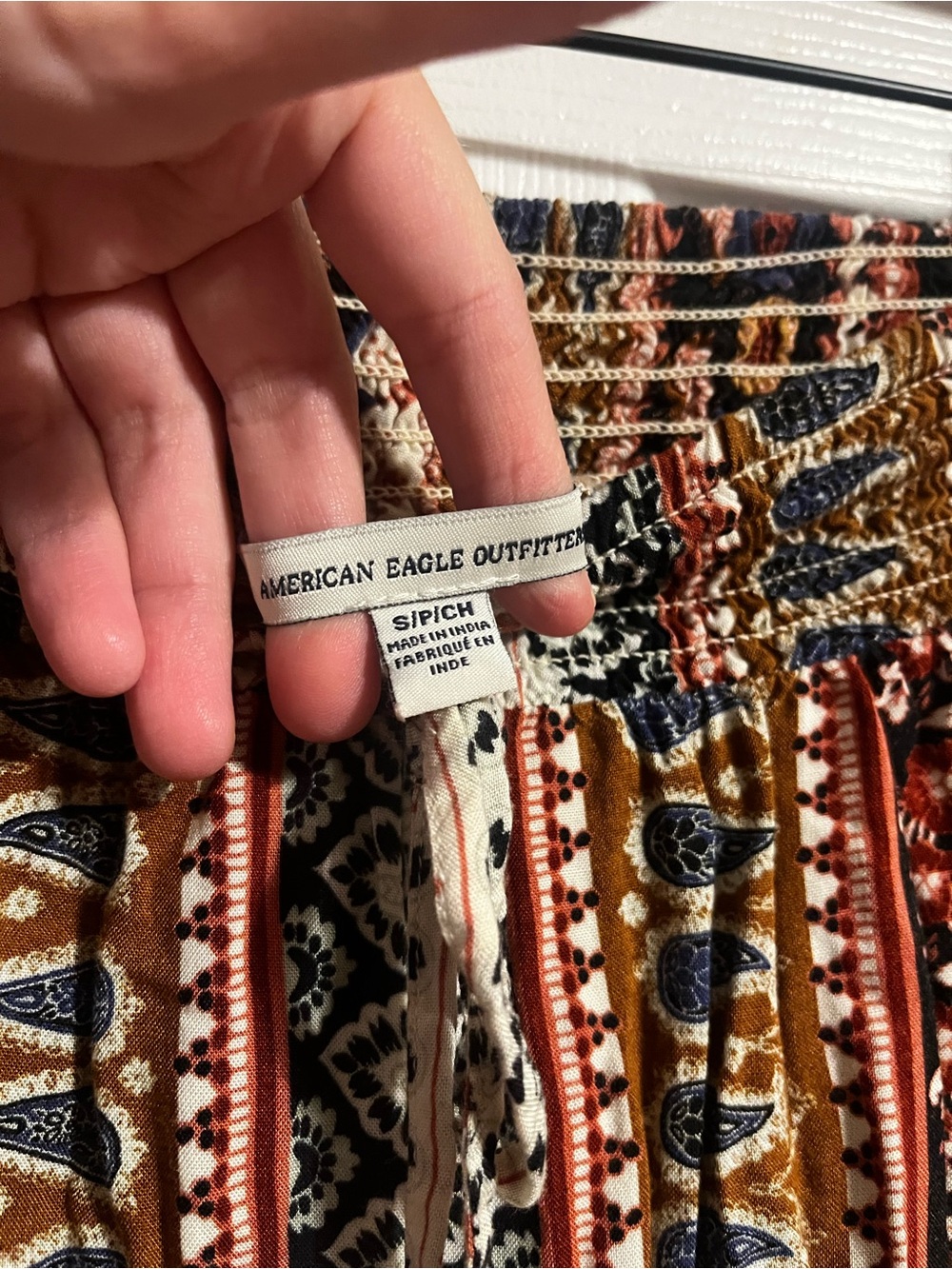 American Eagle Outfitters | Multicolor Tribal-Print Joggers - Sz Small - Picture 7 of 9
